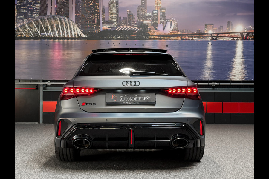 Audi RS3 Sportback 2.5 TFSI quattro |RS-Schaalstoelen|Sonos|MatteGrijs|HUD|Alcantara|Vol!