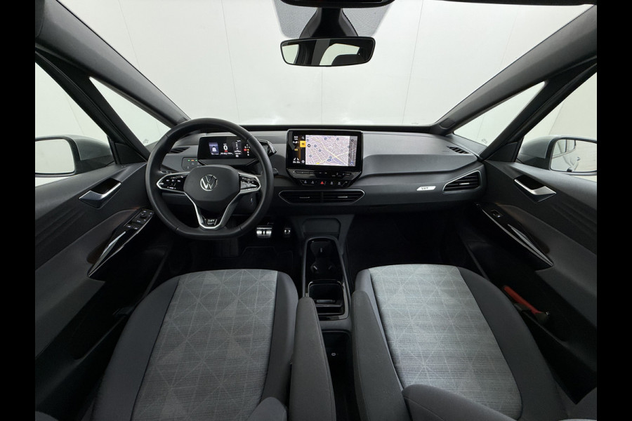 Volkswagen ID.3 First 58kWh SOH 94% Trekhaak Adap.Cruise AppConnect Navi Stoelverw. Pdc Dab Aut.Verlichting Bluetooth Ecc Isofix Led Elek.Ramen Verwarmbare Spiegels Org.NL-auto!