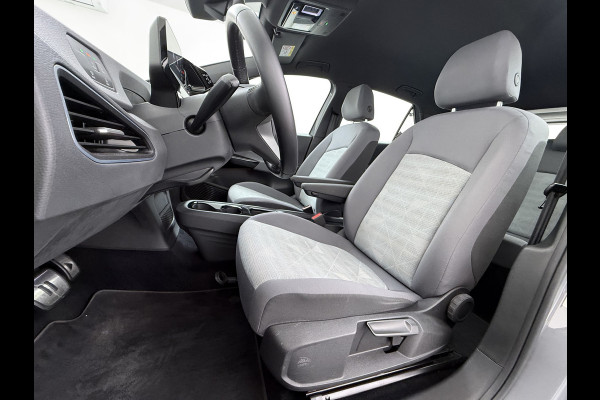 Volkswagen ID.3 First 58kWh SOH 94% Trekhaak Adap.Cruise AppConnect Navi Stoelverw. Pdc Dab Aut.Verlichting Bluetooth Ecc Isofix Led Elek.Ramen Verwarmbare Spiegels Org.NL-auto!