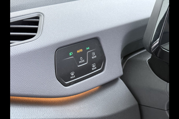 Volkswagen ID.3 First 58kWh SOH 94% Trekhaak Adap.Cruise AppConnect Navi Stoelverw. Pdc Dab Aut.Verlichting Bluetooth Ecc Isofix Led Elek.Ramen Verwarmbare Spiegels Org.NL-auto!