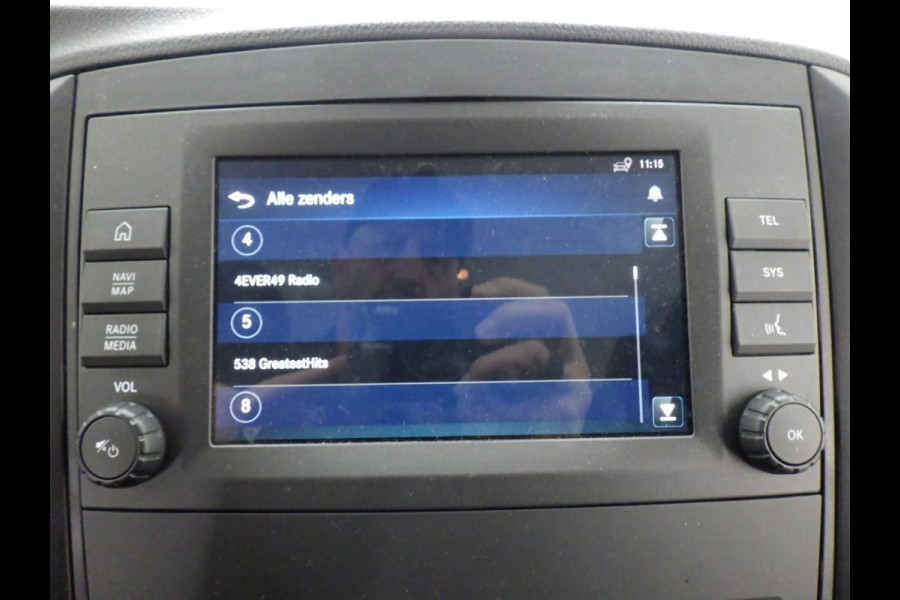 Mercedes-Benz EVITO TOURER PRO L2 90 kWh | 25.000 Km | SOH 95,5% | 9 Zitplaatsen | WORDT VERWACHT!