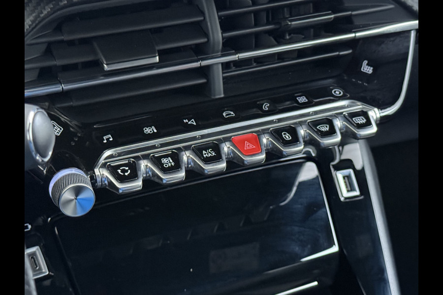 Peugeot e-2008 GT-Line EV50kWh Soh 93% 360Camera Navi Apple Carplay Android Ecc Cruise Control Keyless 1/2Leer Pdc DAB+ Bluetooth Led Connected services Verkeersbord detectie Usb PrivacyGlass 17''LM Regensensor Led Verkeersbord detectie