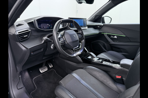 Peugeot e-2008 GT-Line EV50kWh Soh 93% 360Camera Navi Apple Carplay Android Ecc Cruise Control Keyless 1/2Leer Pdc DAB+ Bluetooth Led Connected services Verkeersbord detectie Usb PrivacyGlass 17''LM Regensensor Led Verkeersbord detectie