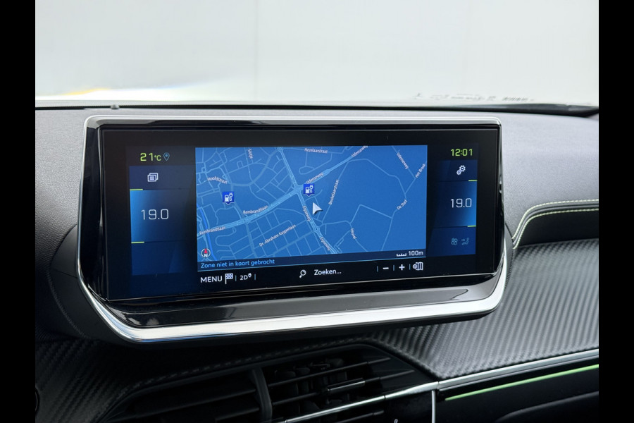 Peugeot e-2008 GT-Line EV50kWh Soh 93% 360Camera Navi Apple Carplay Android Ecc Cruise Control Keyless 1/2Leer Pdc DAB+ Bluetooth Led Connected services Verkeersbord detectie Usb PrivacyGlass 17''LM Regensensor Led Verkeersbord detectie