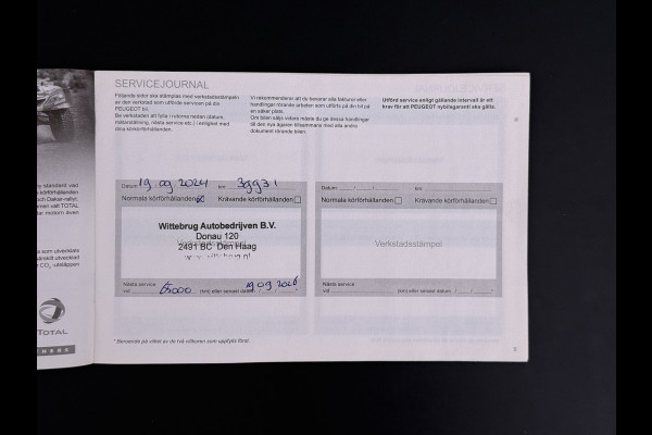 Peugeot e-2008 GT-Line EV50kWh Soh 93% 360Camera Navi Apple Carplay Android Ecc Cruise Control Keyless 1/2Leer Pdc DAB+ Bluetooth Led Connected services Verkeersbord detectie Usb PrivacyGlass 17''LM Regensensor Led Verkeersbord detectie