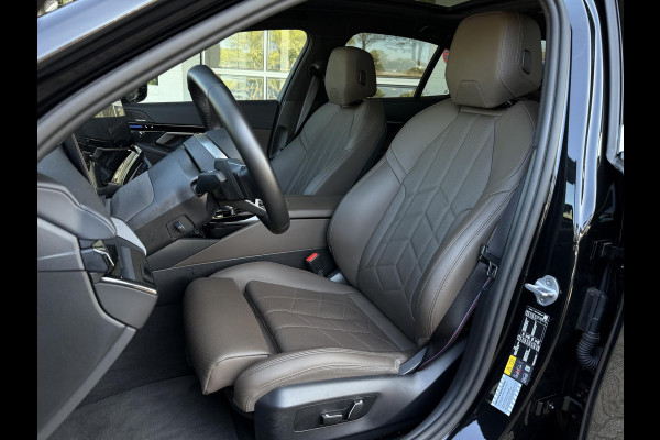 BMW 5 Serie 530e M SPORT PRO | STOELVENTILATIE | PANORAMA | HARMAN KARDON | COMFORTPACK | 21 INCH |