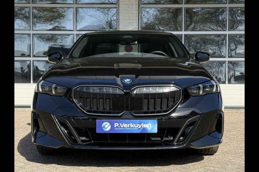 BMW 5 Serie 530e M SPORT PRO | STOELVENTILATIE | PANORAMA | HARMAN KARDON | COMFORTPACK | 21 INCH |