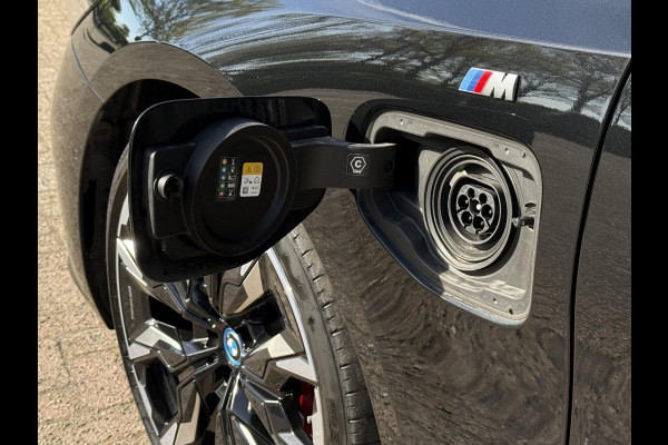 BMW 5 Serie 530e M SPORT PRO | STOELVENTILATIE | PANORAMA | HARMAN KARDON | COMFORTPACK | 21 INCH |