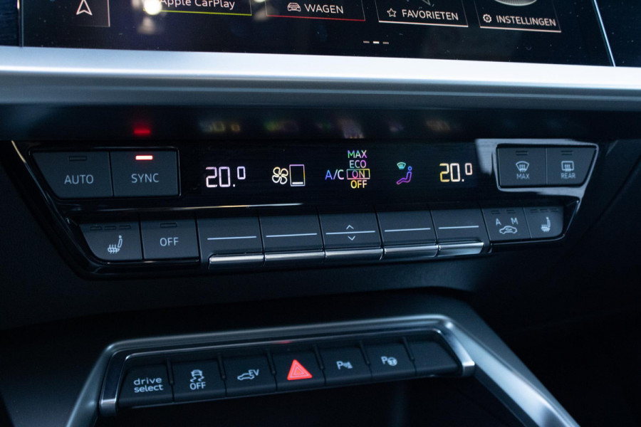 Audi A3 Sportback 40 TFSIe Sline Pano Maxton Diffuser Matrix Camera Sfeerverlichting