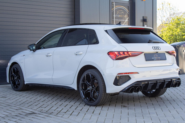 Audi A3 Sportback 40 TFSIe Sline Pano Maxton Diffuser Matrix Camera Sfeerverlichting