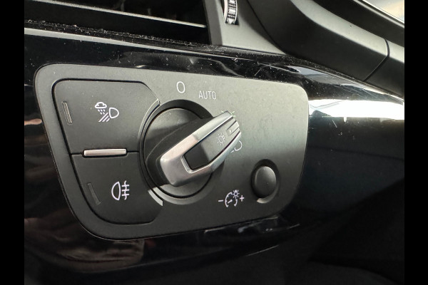 Audi A4 AVANT 40 TFSI quattro S Line Pano|Trekhaak|Sfeer|Lane