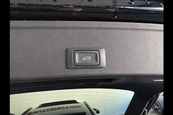 Audi A4 AVANT 40 TFSI quattro S Line Pano|Trekhaak|Sfeer|Lane