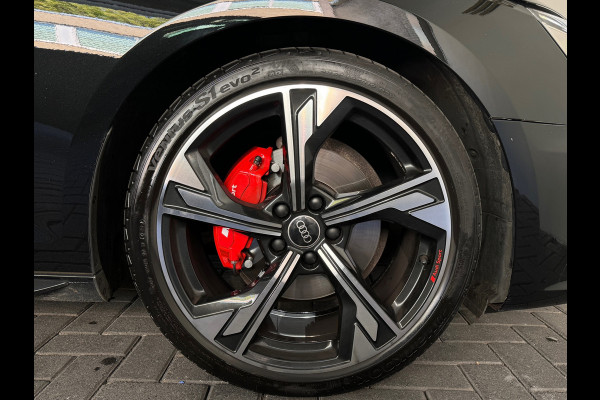 Audi A4 AVANT 40 TFSI quattro S Line Pano|Trekhaak|Sfeer|Lane