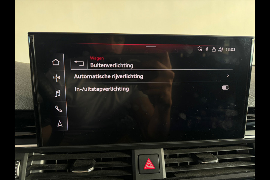 Audi A4 AVANT 40 TFSI quattro S Line Pano|Trekhaak|Sfeer|Lane