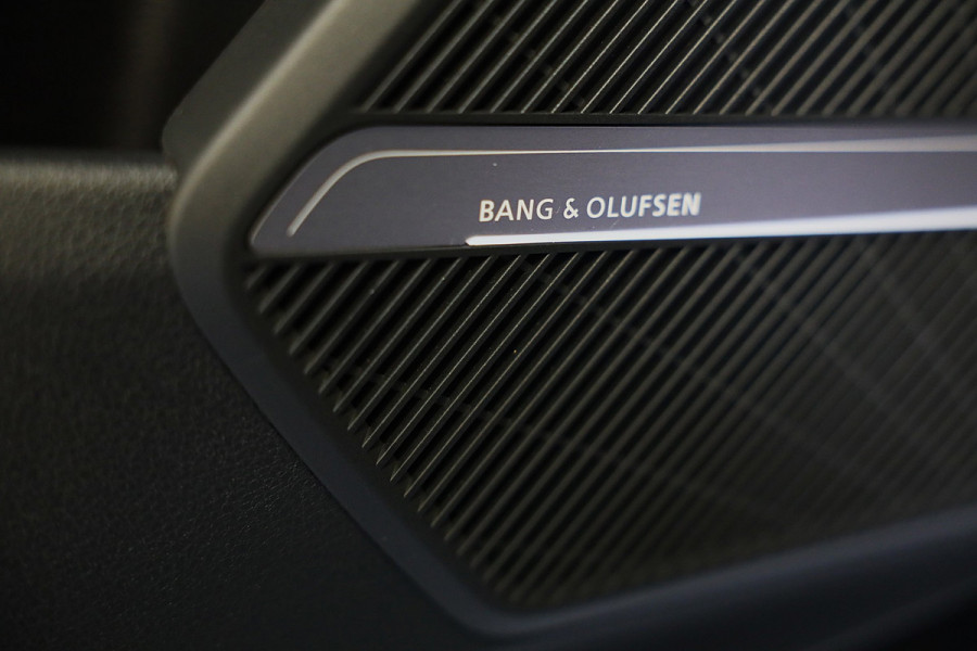 Audi Q5 55 TFSI e Quattro Competition SQ5 Look / B &O / Cc / Luchtvering / Dig Cockpit / Pano / 360 Camera / Matrix / Pdc / 22 Inc