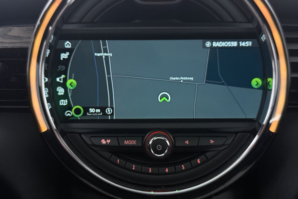 MINI Mini 1.5 Cooper Chili (PANORAMADAK, CAMERA, STOELVERWARMING, H/K AUDIO, DEALER ONDERHOUDEN)