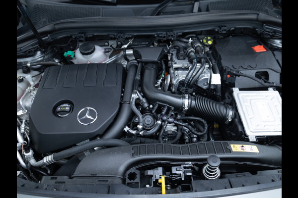 Mercedes-Benz B-Klasse 250 e AMG Line | Elec. Trekhaak | Elec. achterklep | Cruise | Camera | Stoelverwarming | Navigatie | App. connect | Sfeerverlichting