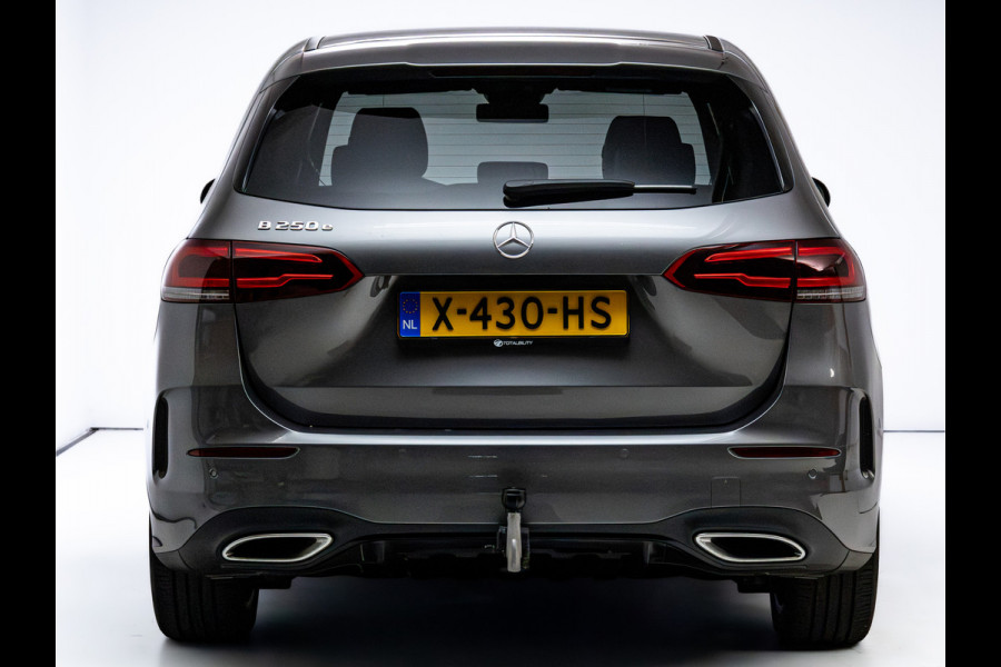 Mercedes-Benz B-Klasse 250 e AMG Line | Elec. Trekhaak | Elec. achterklep | Cruise | Camera | Stoelverwarming | Navigatie | App. connect | Sfeerverlichting