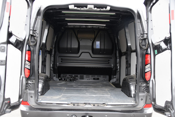 Ford Transit Custom 300 2.0 TDCI L1H1 Limited PB Edition Adaptieve Cruise, Camera, Carplay, LED, Stoelverwarming, 170pk, Automaat, Sensoren, Trekhaak, Sensoren, Uniek!