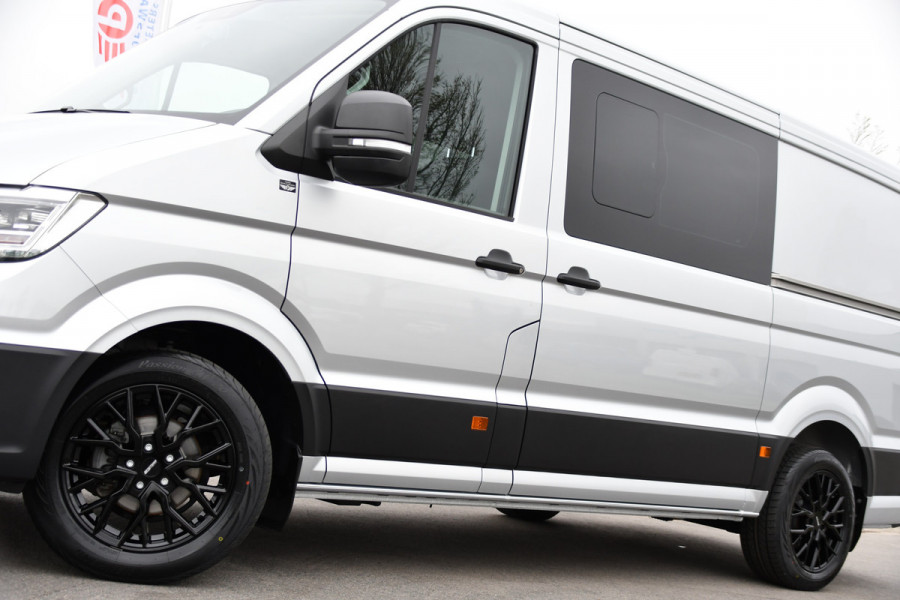 Volkswagen Crafter 35 2.0 TDI L3H2 DC Highline PB Edition Camera, Caplay, LED, 177pk, 2 x Schuifdeur, Clima, Multimedia, Voorruit verwarming, Automaat, Uniek!