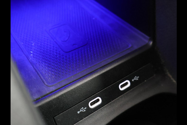 Volkswagen ID.4 PRO 77 kWh + ADAPTIVE CRUISE | STUURVERW. | STOELVERW. | SFEERVERLICHTING | DRAADLOZE CARPLAY