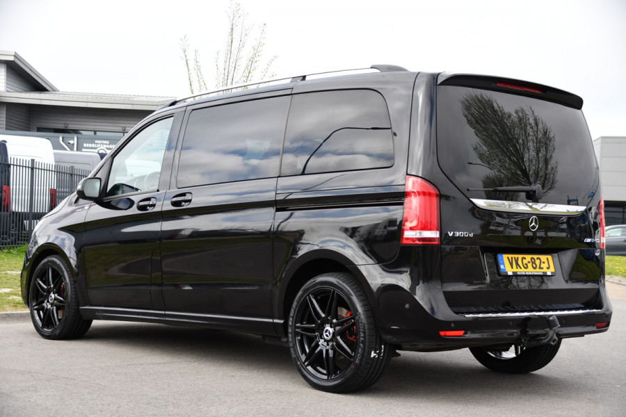 Mercedes-Benz V-Klasse 300d AMG Black Edition Camera, Cruise, Carplay, LED, 2 x Schuifdeur, 237pk, Automaat, Leder, Automaat, Multimedia, Stoelverwarming, Uniek!
