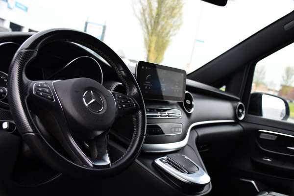 Mercedes-Benz V-Klasse 300d AMG Black Edition Camera, Cruise, Carplay, LED, 2 x Schuifdeur, 237pk, Automaat, Leder, Automaat, Multimedia, Stoelverwarming, Uniek!