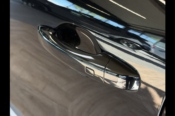 Renault Captur 1.3 TCe 155 Edition One | Pano | 360 | Bose | Stoel&Stuurverwarming | 18" |  Groot Navi | ACC | Dodehoek | 100% onderhouden!