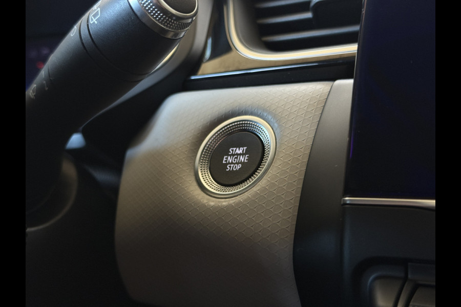 Renault Captur 1.3 TCe 155 Edition One | Pano | 360 | Bose | Stoel&Stuurverwarming | 18" |  Groot Navi | ACC | Dodehoek | 100% onderhouden!