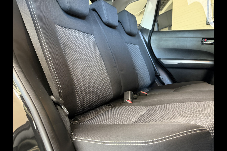 Suzuki Vitara 1.4 Boosterjet Comfort | Navi | Stoelverwarming | 17" | Camera | Carplay | Cruise | 100% onderhouden