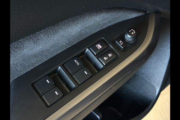 Suzuki Vitara 1.4 Boosterjet AllGrip Comfort | Trekhaak | Pano | 17" | Carplay | Camera | ACC | Dodehoek | Stoelverwarming | 100% onderhouden!