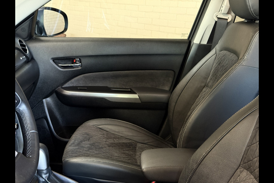 Suzuki Vitara 1.4 Boosterjet AllGrip Comfort | Trekhaak | Pano | 17" | Carplay | Camera | ACC | Dodehoek | Stoelverwarming | 100% onderhouden!