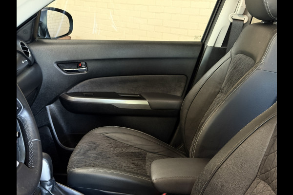 Suzuki Vitara 1.4 Boosterjet AllGrip Comfort | Trekhaak | Pano | 17" | Carplay | Camera | ACC | Dodehoek | Stoelverwarming | 100% onderhouden!