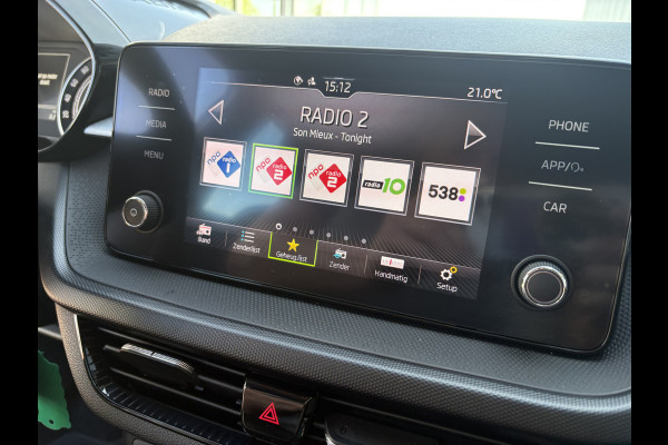 Škoda Fabia 1.0 TSi 95pk Ambition 5-drs. CARPLAY/CRUISE/PDC/TREKHAAK/STOELVERWARMING
