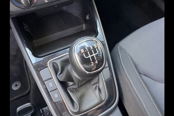 Škoda Fabia 1.0 TSi 95pk Ambition 5-drs. CARPLAY/CRUISE/PDC/TREKHAAK/STOELVERWARMING