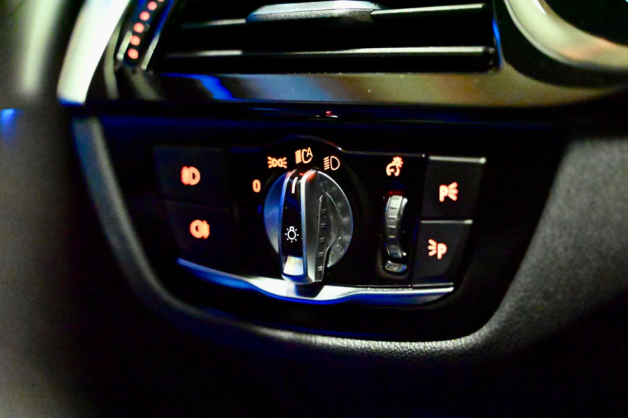 BMW 5 Serie Touring 530i Luxury Line Individual - Bowers & Wilkins - ACC - Nappaleder - Keyless - HUD - Panoramadak