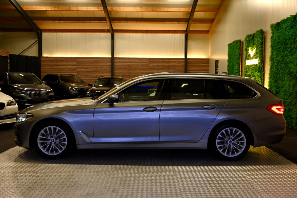 BMW 5 Serie Touring 530i Luxury Line Individual - Bowers & Wilkins - ACC - Nappaleder - Keyless - HUD - Panoramadak