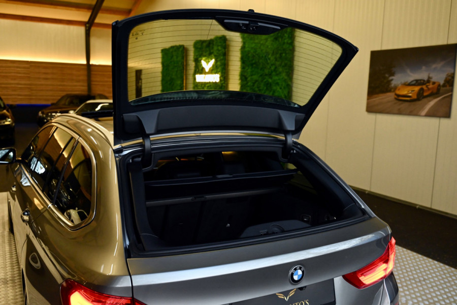 BMW 5 Serie Touring 530i Luxury Line Individual - Bowers & Wilkins - ACC - Nappaleder - Keyless - HUD - Panoramadak