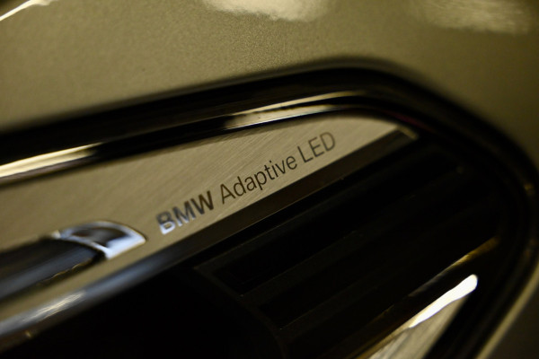 BMW 5 Serie Touring 530i Luxury Line Individual - Bowers & Wilkins - ACC - Nappaleder - Keyless - HUD - Panoramadak