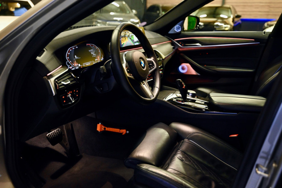 BMW 5 Serie Touring 530i Luxury Line Individual - Bowers & Wilkins - ACC - Nappaleder - Keyless - HUD - Panoramadak
