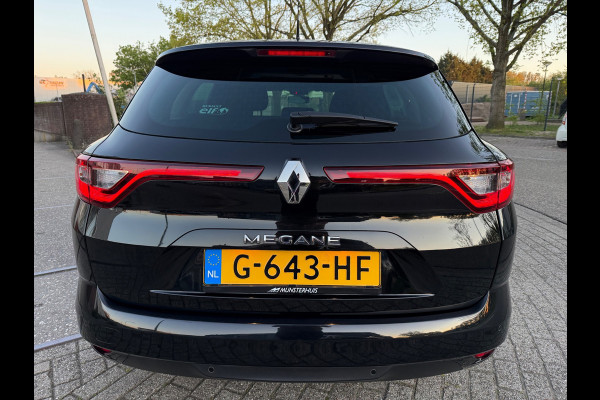 Renault Mégane Estate 1.3 TCe LIMITED 2019 NAVI VOL-LED CARPLAY NAP CLIMA