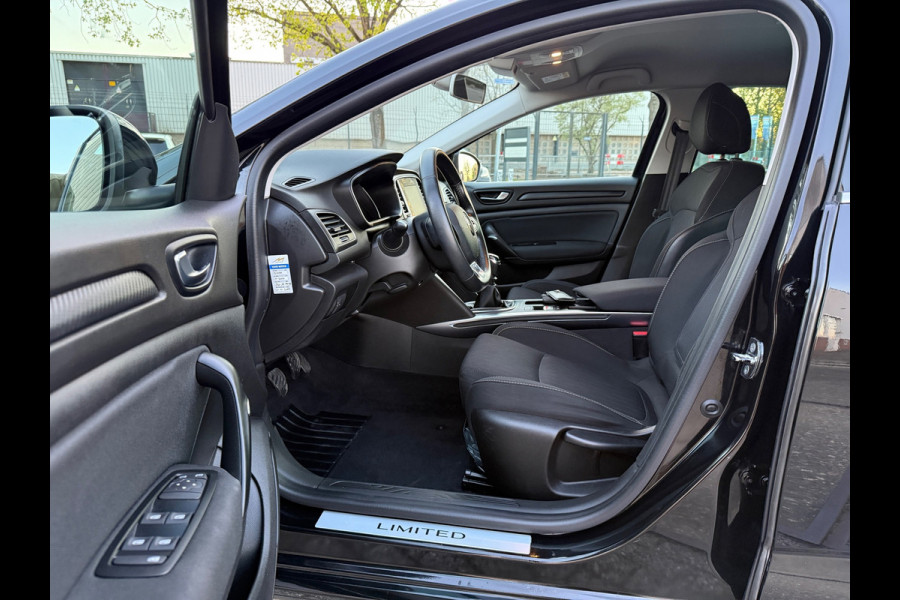 Renault Mégane Estate 1.3 TCe LIMITED 2019 NAVI VOL-LED CARPLAY NAP CLIMA