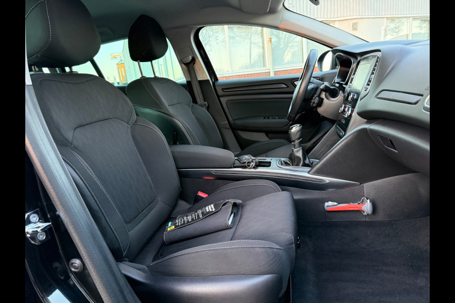 Renault Mégane Estate 1.3 TCe LIMITED 2019 NAVI VOL-LED CARPLAY NAP CLIMA