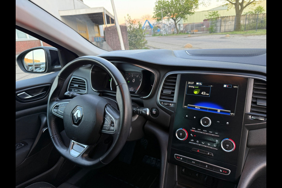 Renault Mégane Estate 1.3 TCe LIMITED 2019 NAVI VOL-LED CARPLAY NAP CLIMA