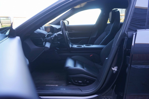 Porsche Taycan Sport Turismo Performance Plus 93KWH