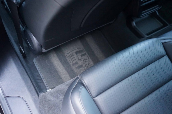 Porsche Taycan Sport Turismo Performance Plus 93KWH