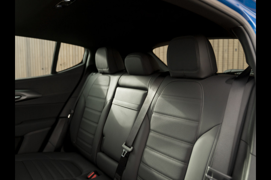 Alfa Romeo Tonale 1.3T PHEV 280pk Veloce | Full option | Pano-dak | Stoelventilatie | Harman/Kardon