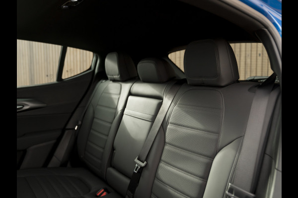 Alfa Romeo Tonale 1.3T PHEV 280pk Veloce | Full option | Pano-dak | Stoelventilatie | Harman/Kardon