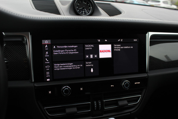 Porsche Macan 2.0 / Panoramadak / Camera / Carbon intr. / Matrix LED / Leder / 21'' / Sportchrono / Bose / CarPlay / Stoelventilatie+Verwarming / Stuurverwarming / Dodehoek / DAB / ACC