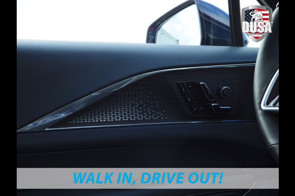 Cadillac Lyriq Sport 600e | AWD | Nieuw Binnen! Stellar Black |